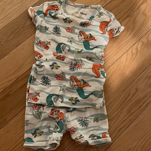 Little mermaid Hanna andersson pjs - Picture 3 of 3